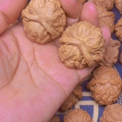 【闪购商品】文玩核桃吊坠威蛙蛙异形
