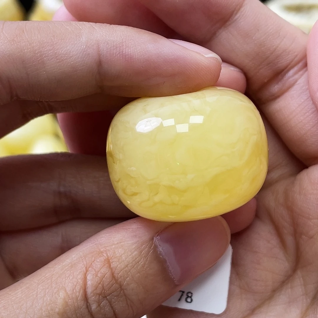 琥珀未镶嵌珠宝奇石墩子全品30mm