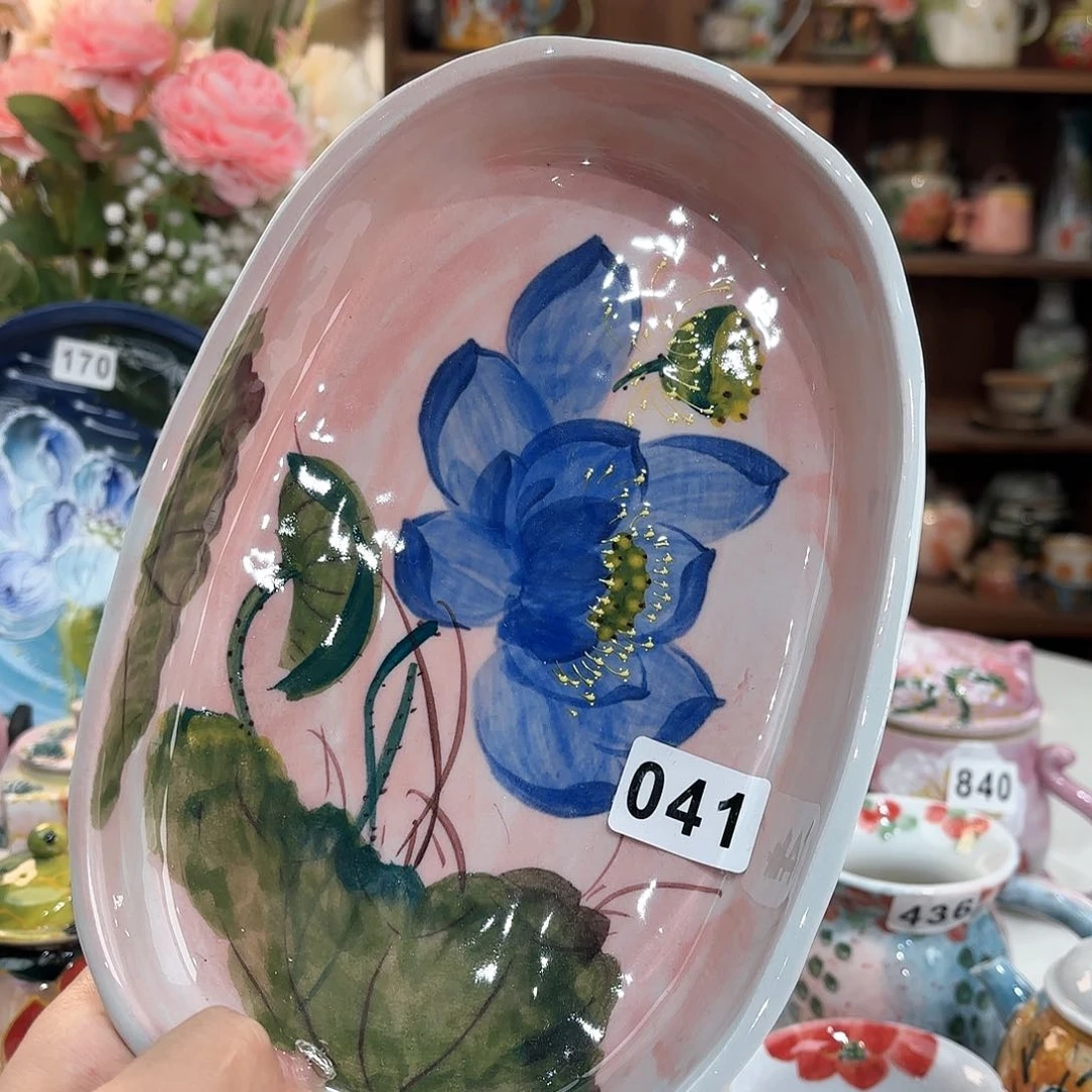 瓷片vvvgvhbhbbhjjnnm