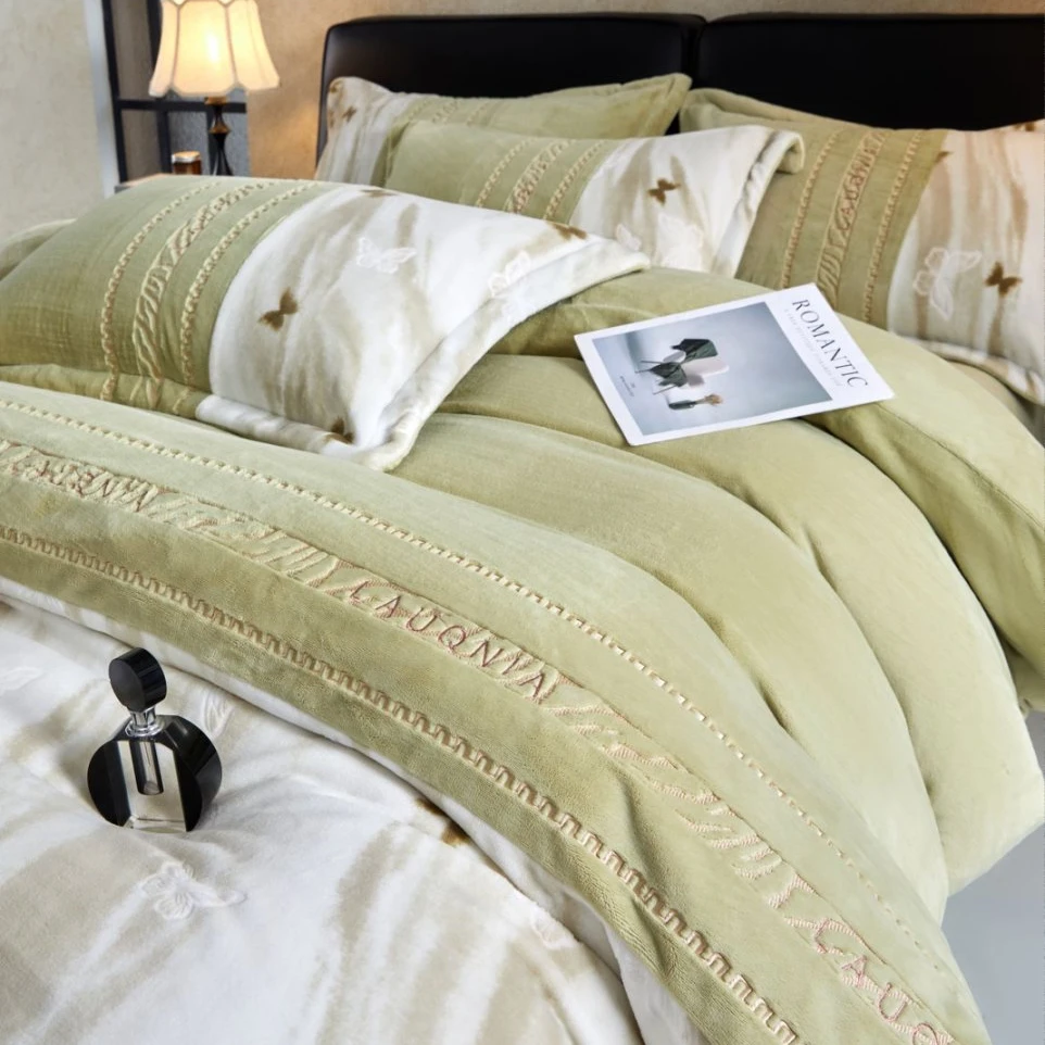 床上轻奢刺绣牛奶绒四件套简约高级双面绒被套罩冬季加厚毛绒床单