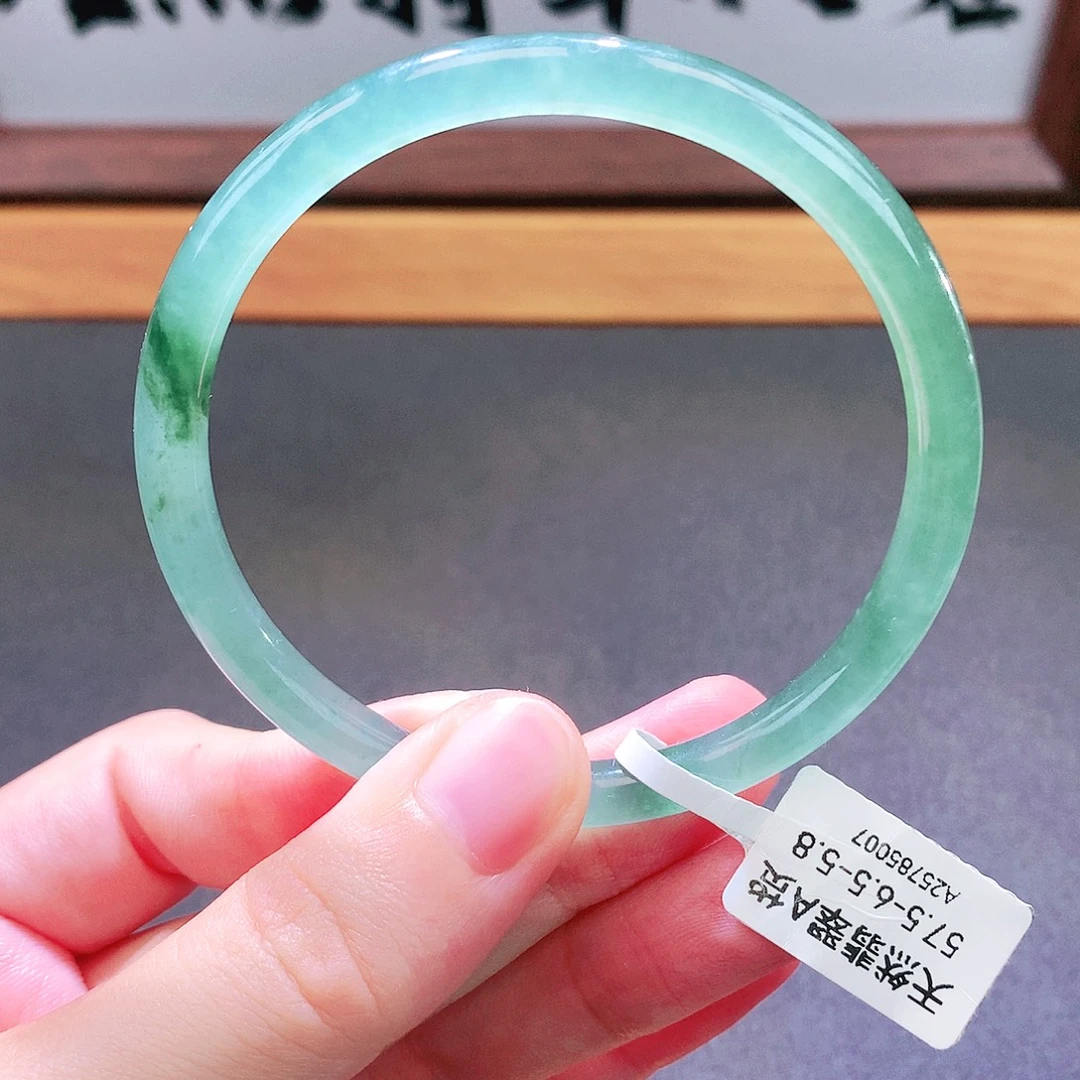 翡翠未镶嵌手镯天然翡翠
