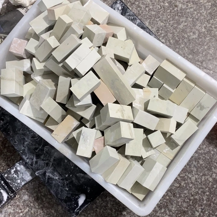 8***2印度石新矿印石瑕疵30斤