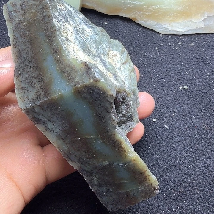 和田玉（糖玉）未镶嵌珠宝半成品