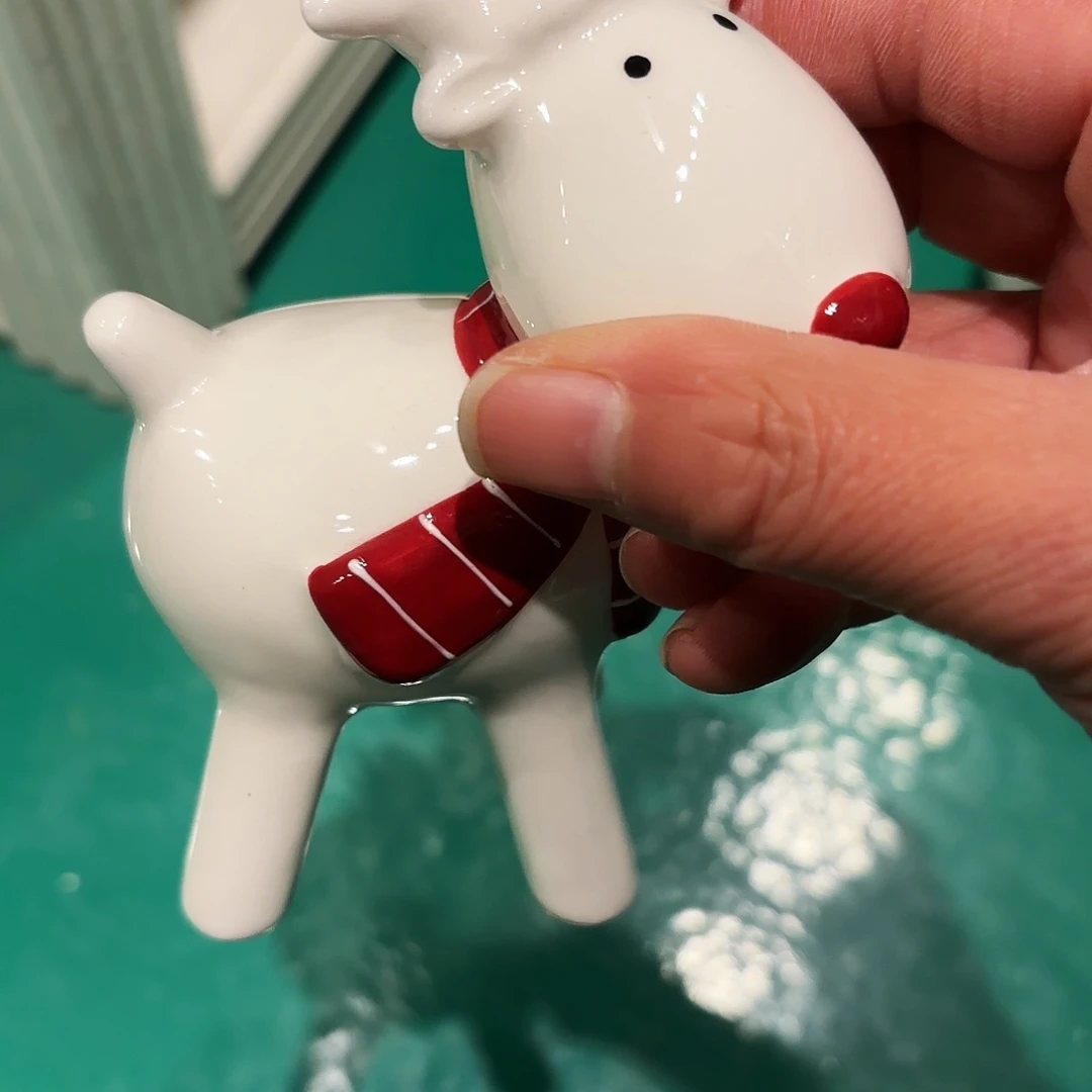 小****）陶瓷艺术设计中心