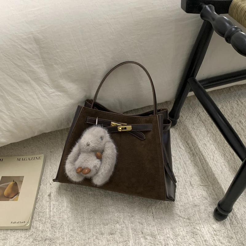 时尚质感简约托特包休闲复古新款包包2025冬季女士个性单肩斜挎包