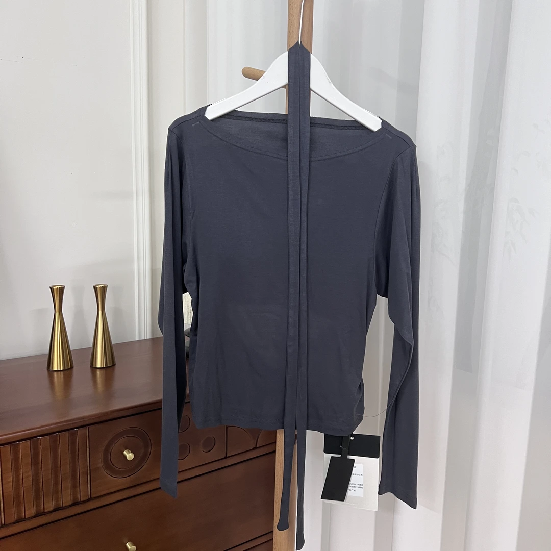 修身显瘦小心机拼接网纱针织上衣  J397