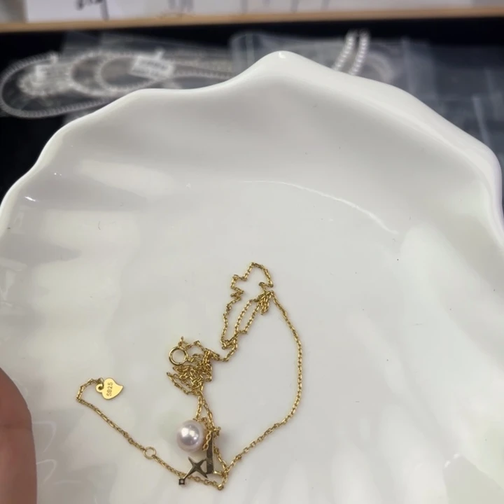 颈饰未镶嵌淡水珍珠