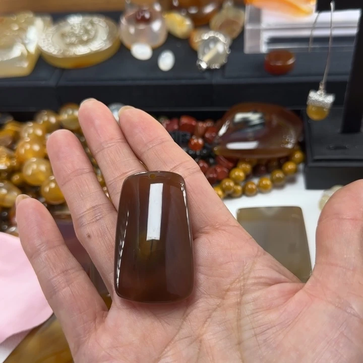 玛瑙/玉髓颈饰未镶嵌菲*