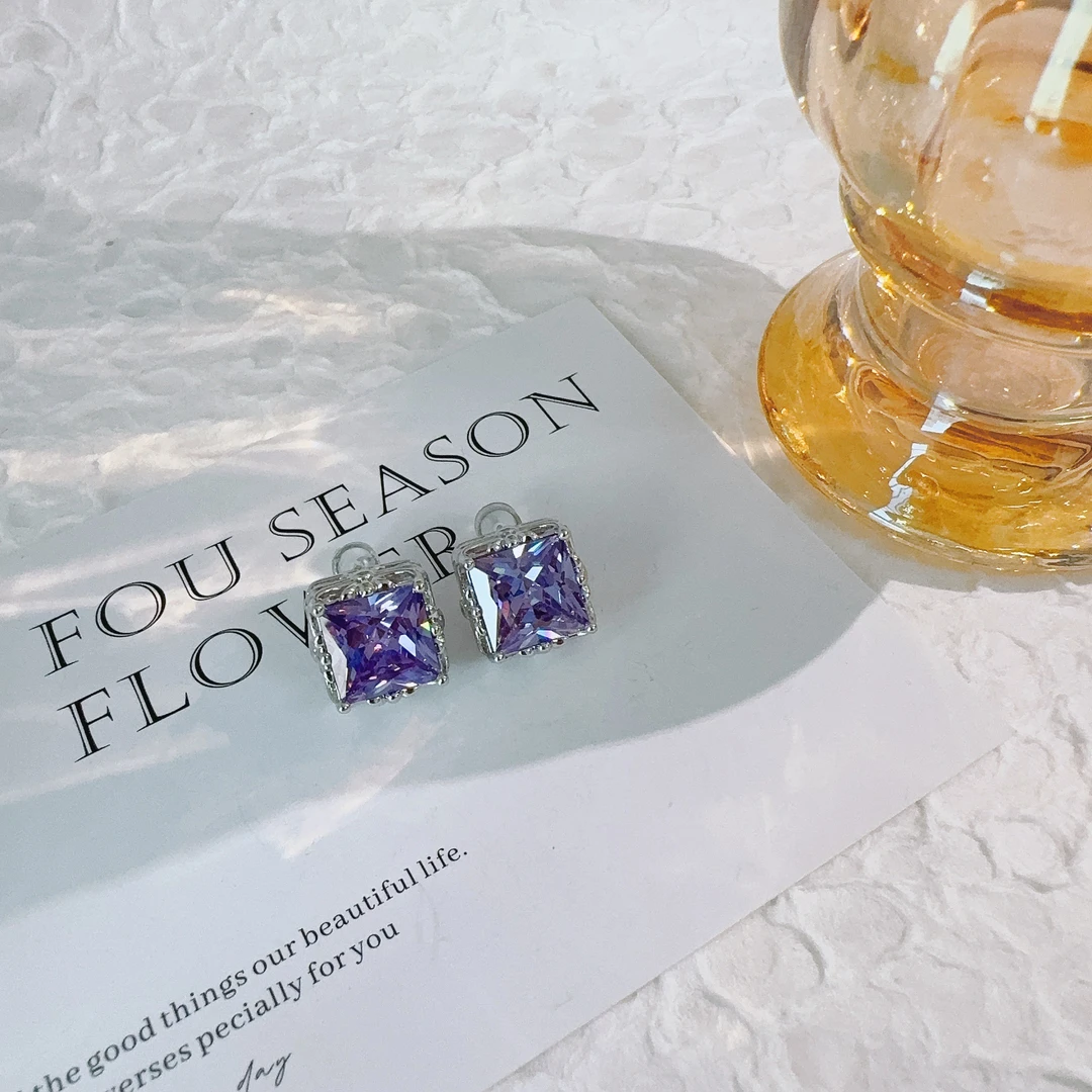 铜合金合成锆石耳饰 4041 紫色方形冰透耳钉