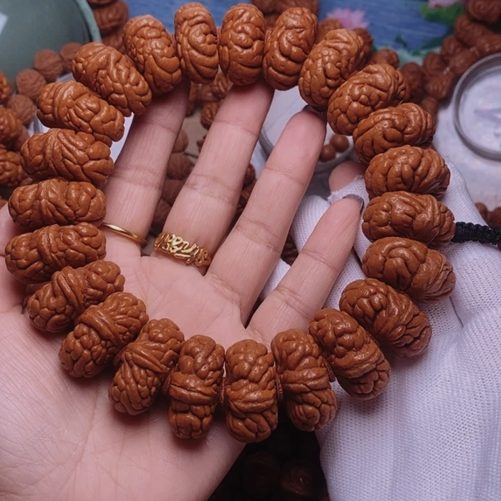 ζ***念文玩核桃手串龙纹桃核