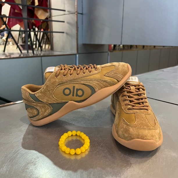 秋季新款引领潮流休闲风素面秋季系带时尚休闲鞋阿甘鞋复古男潮鞋