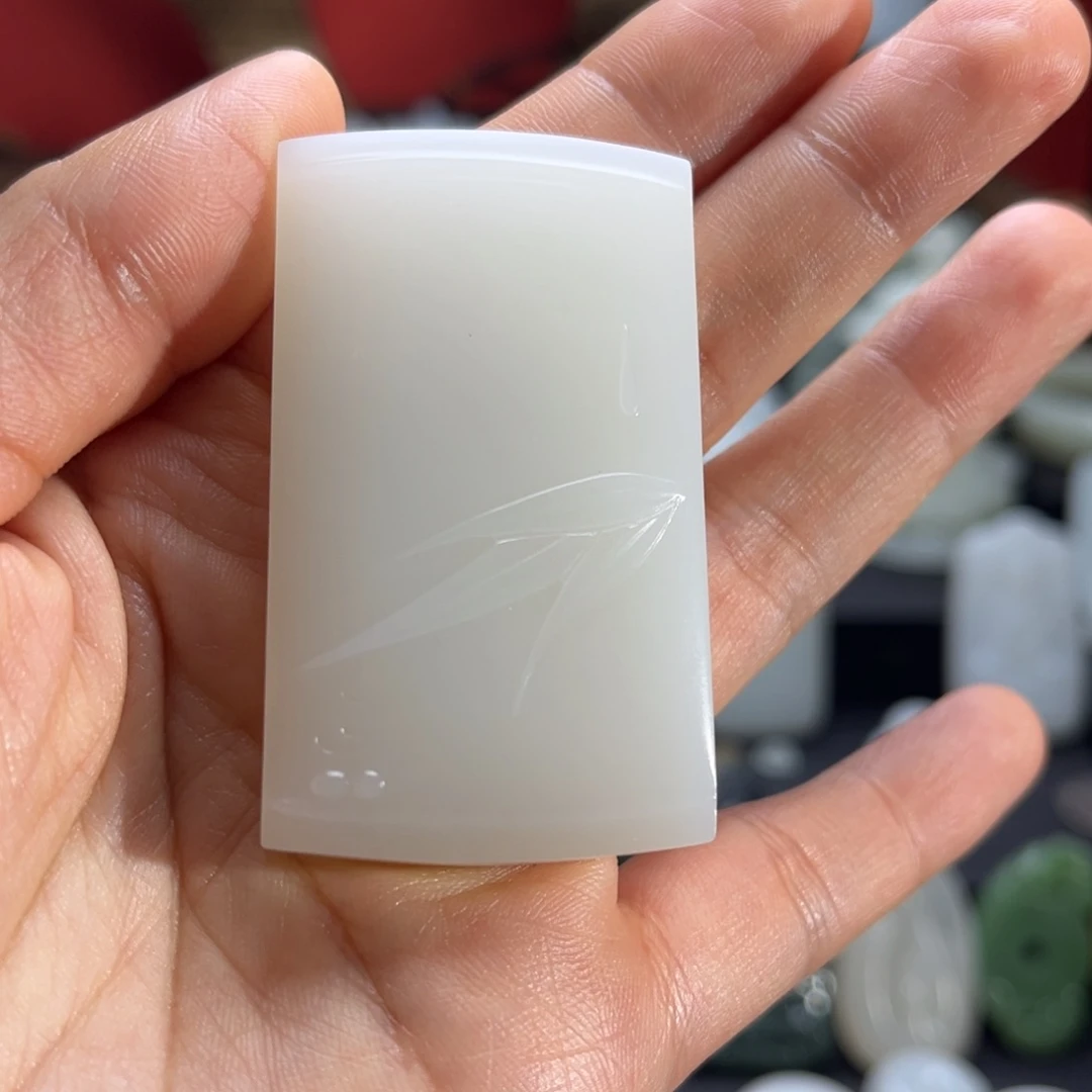 和田玉吊坠(赠链)未镶嵌