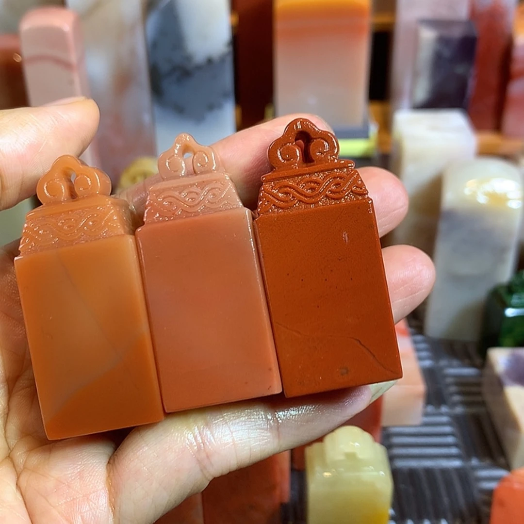 【闪购商品】老挝石金**坤老挝石印章