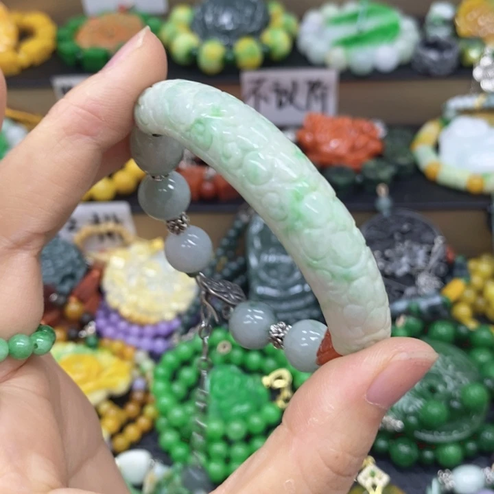 清***面翡翠未镶嵌颈饰手链41