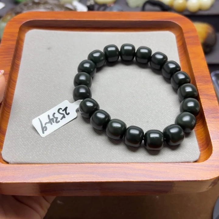 和田玉未镶嵌手串