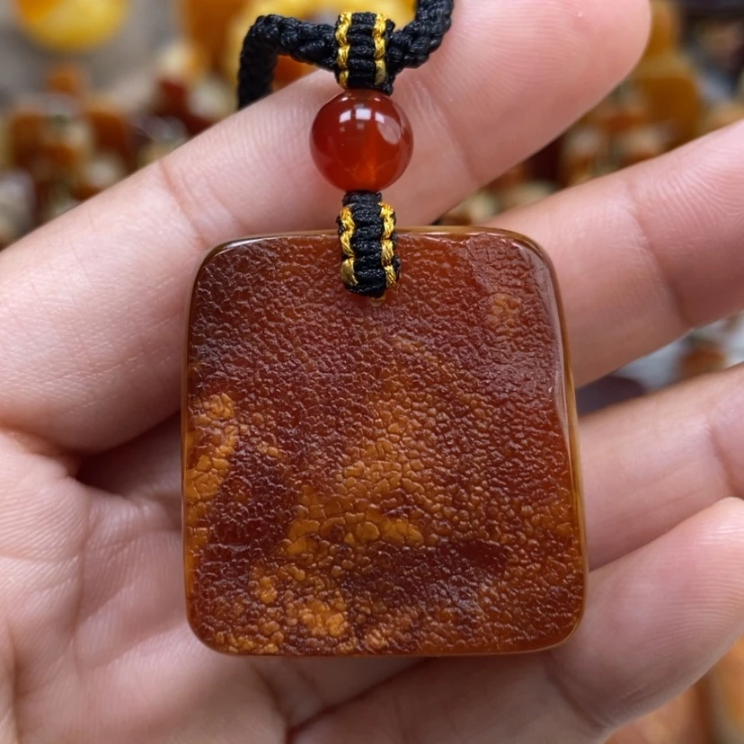 【闪购商品】琥珀颈饰未镶嵌