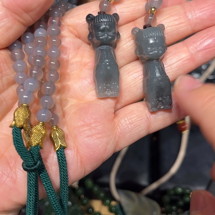 岫玉未镶嵌毛衣链