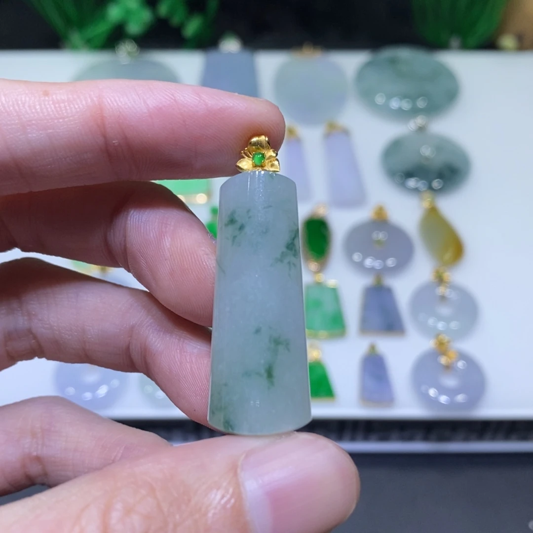 翡翠18K金镶嵌吊坠(不含链)