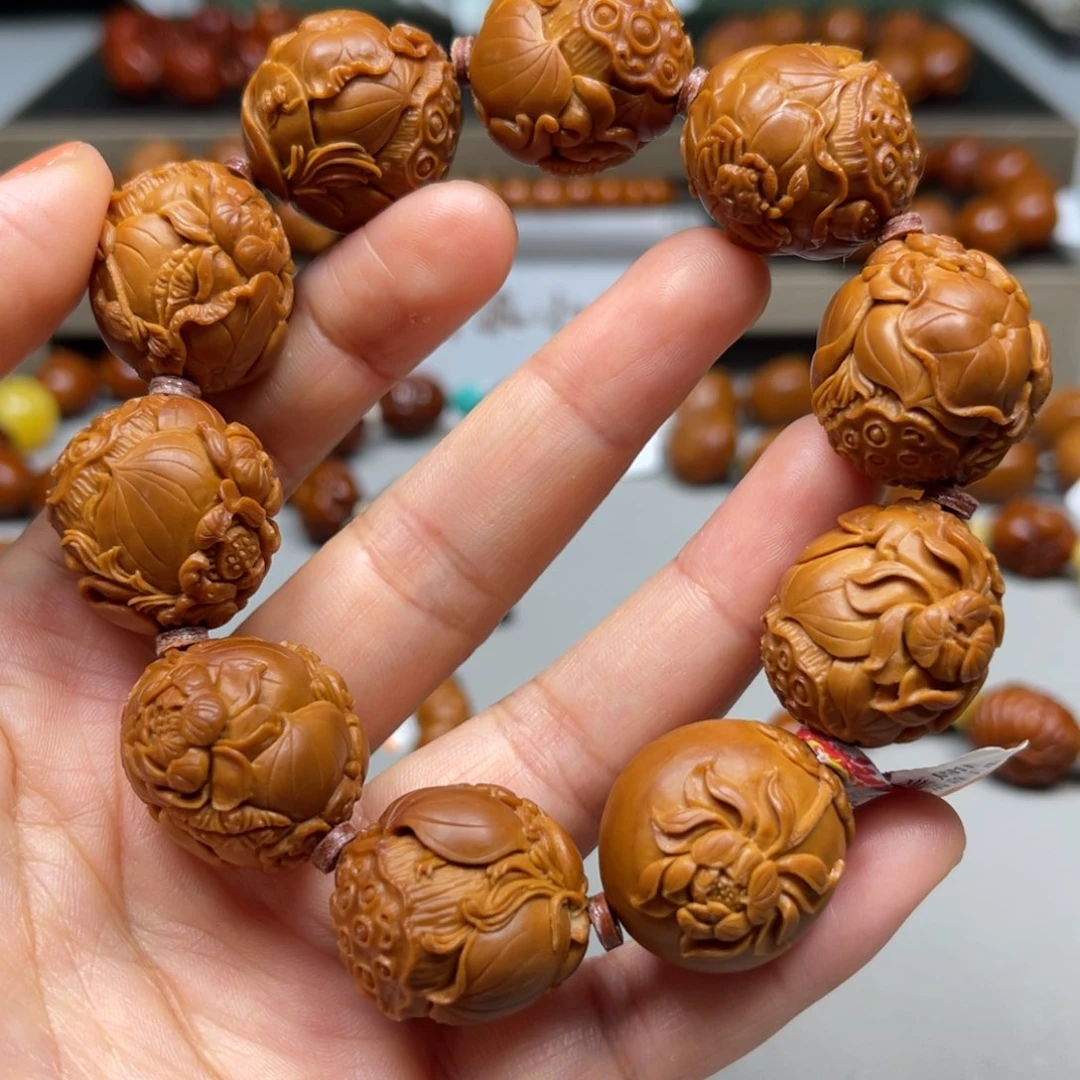 吊坠橄榄核清莲手串