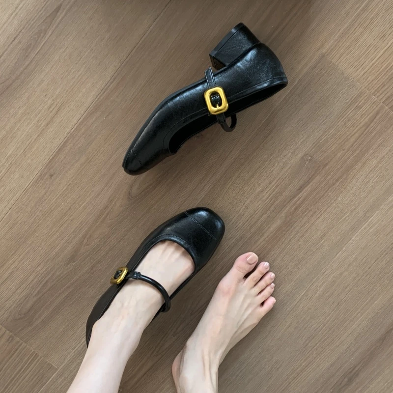 温柔仙女玛丽珍鞋2025新款法式气质晚风配裙子浅口粗跟芭蕾单鞋女