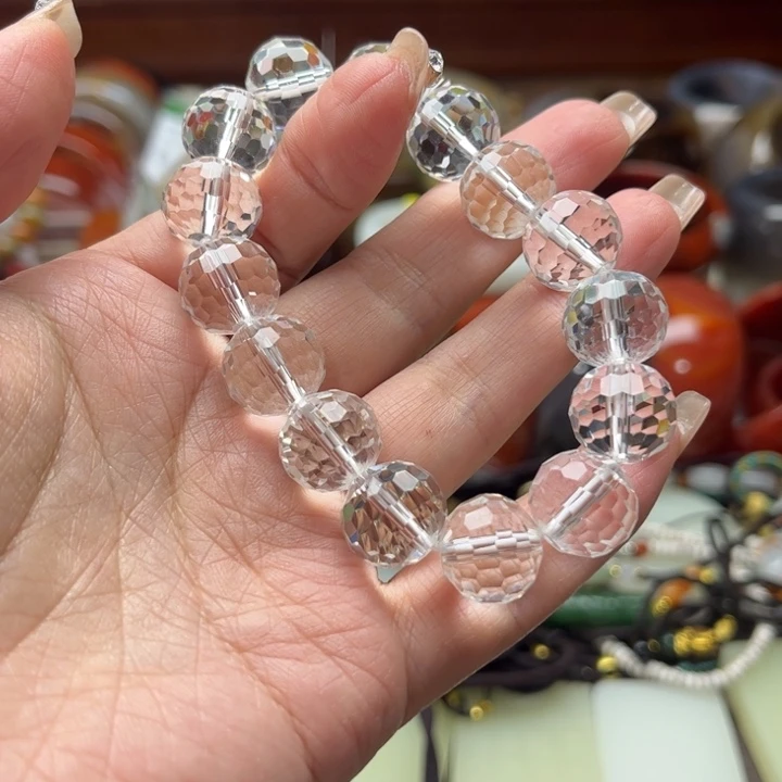 石英质玉未镶嵌颈饰