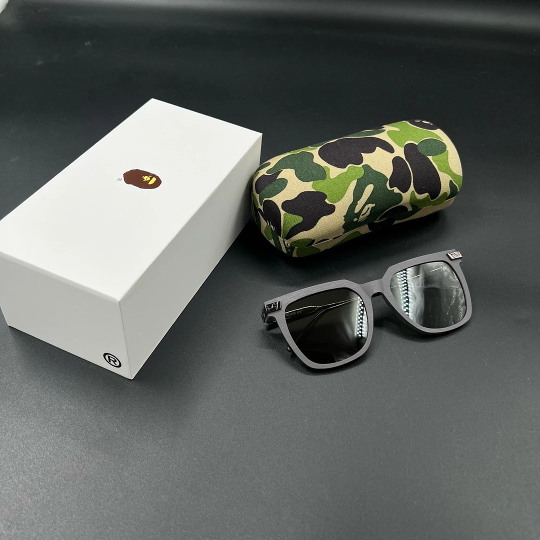 PL  黑色磨砂墨镜 （14） 05566