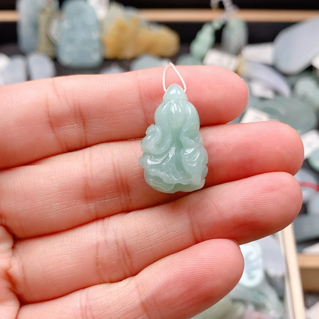 翡翠未镶嵌吊坠(不含链)24白菜