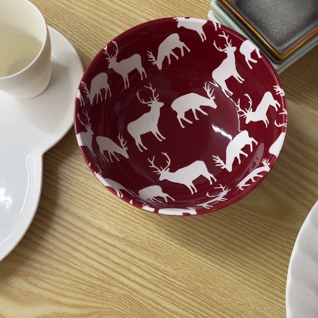 白瓷红色圣诞鹿面碗