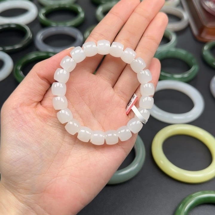 和田玉未镶嵌手串