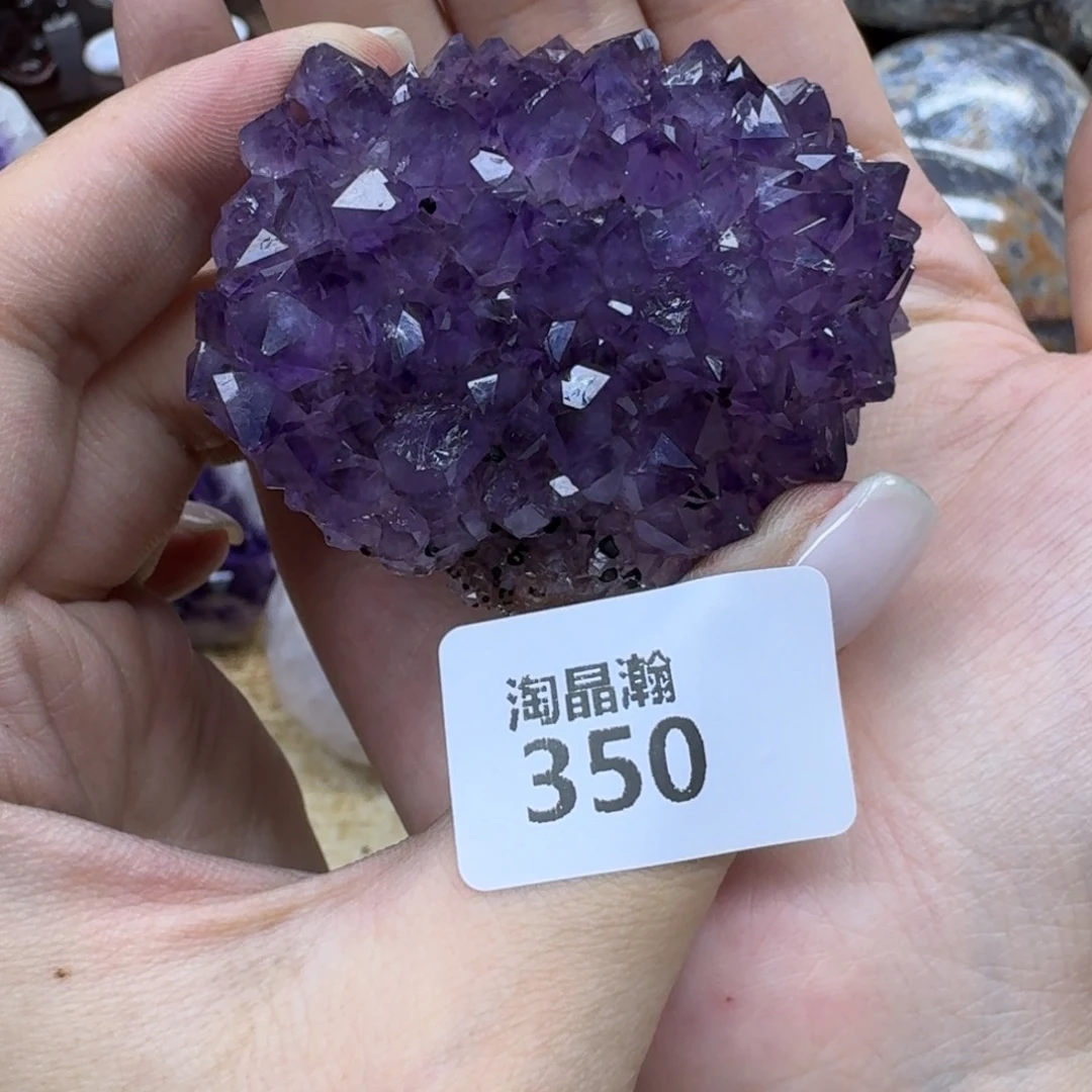未镶嵌水晶大型摆件（非配饰）