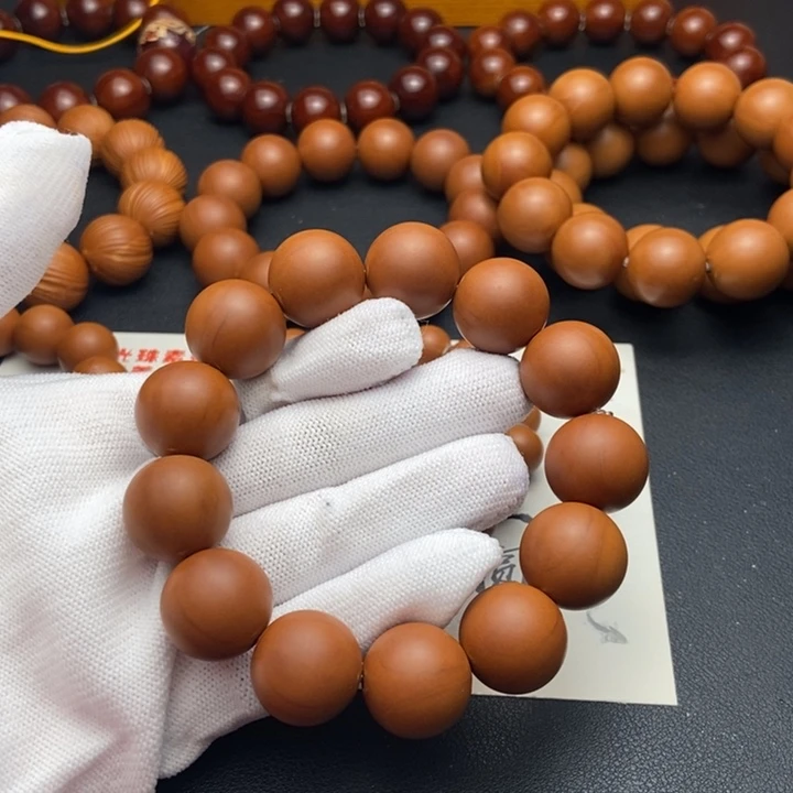 橄榄核手串/手链1.7鸡血红铁核全品