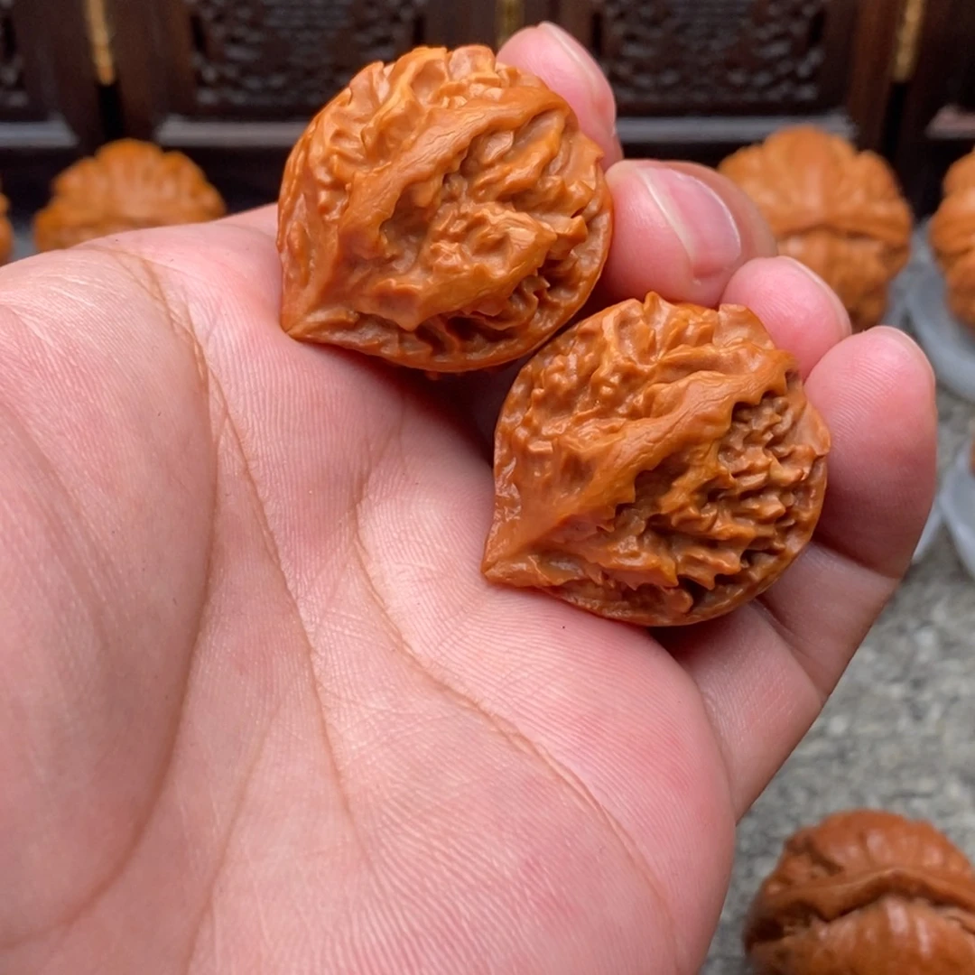 把件文玩核桃依**古赤焰龙纹