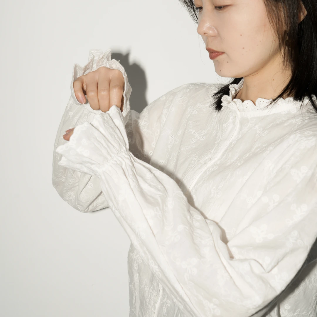 花房少女·白色花边领纯棉刺绣显瘦精致的白衬衫