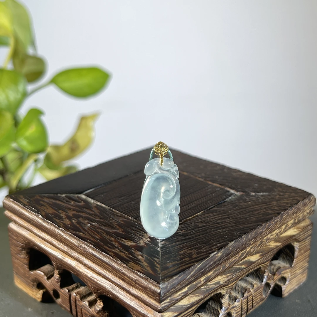 JXZC05-70 天然缅甸A货翡翠 18K扣如意