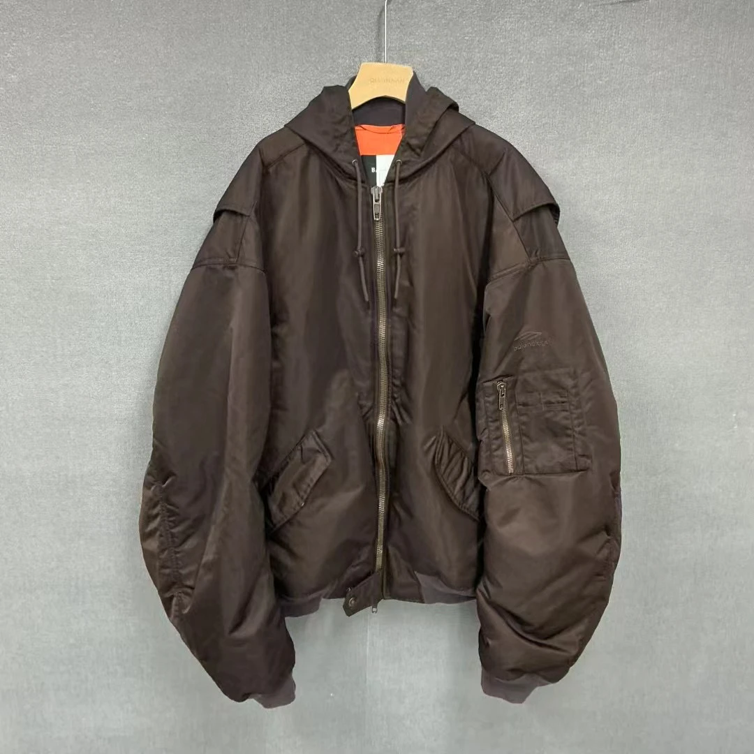 全新未使用 Balenciaga/巴黎世家 秀款3B刺绣阔型尼龙bomber1码