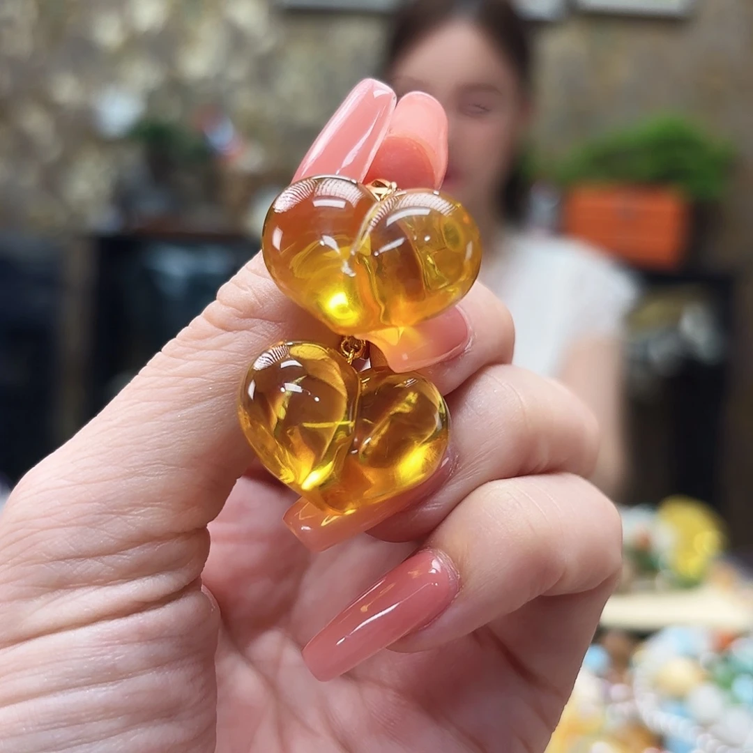 琥珀颈饰未镶嵌琥珀