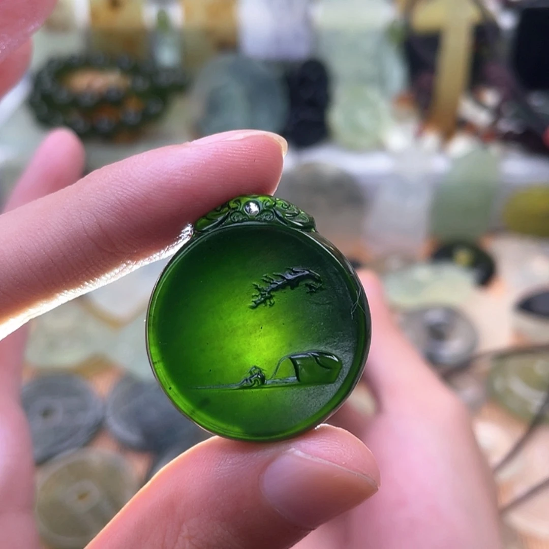 明***檀蛇纹石玉未镶嵌颈饰