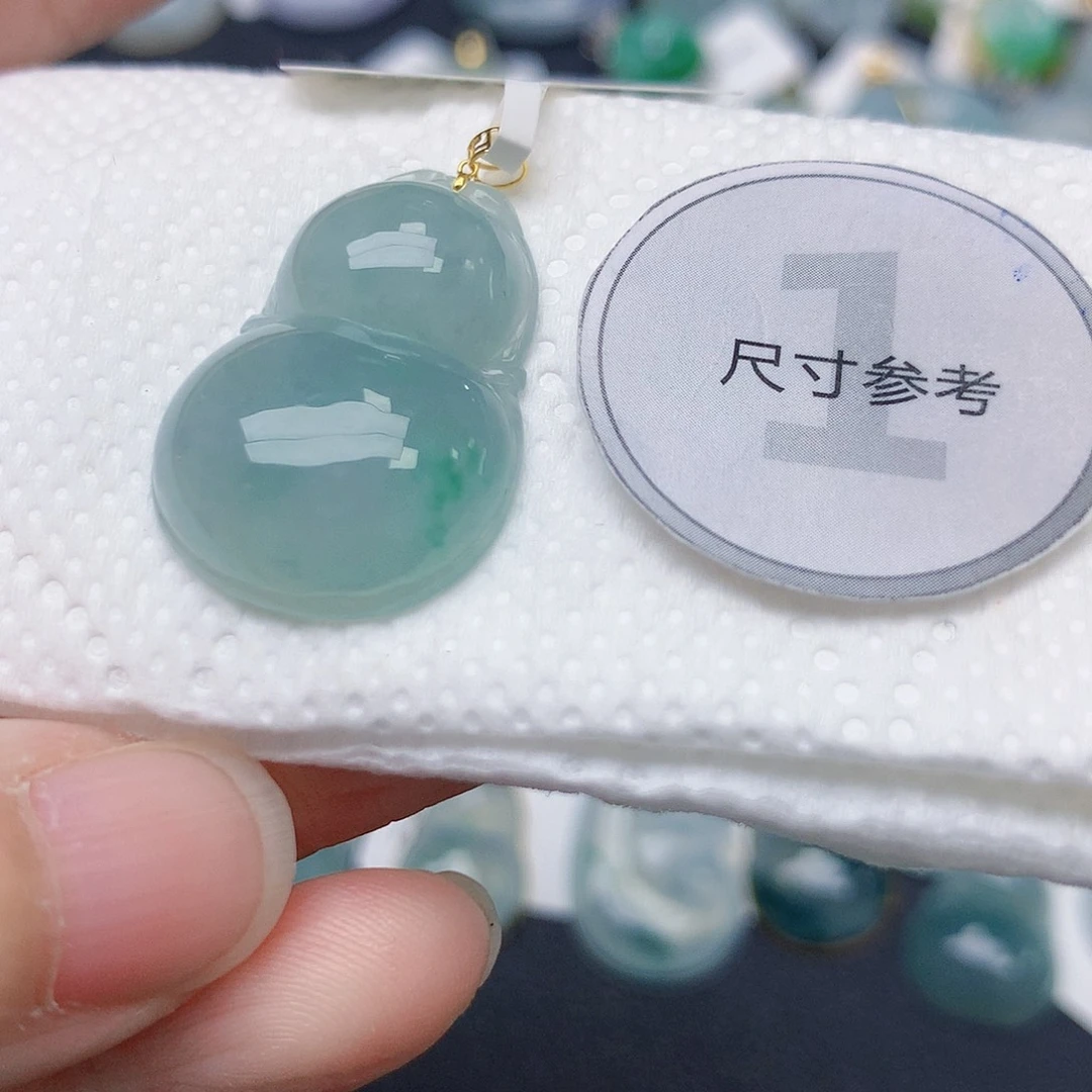 颈饰18K金镶嵌翡翠天然缅甸A货翡翠