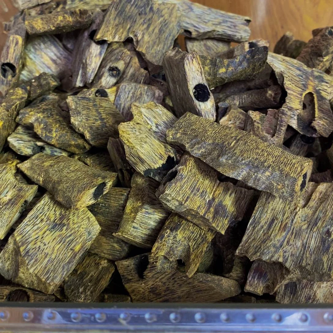 品***趣沉香碎屑沉香棋楠陆河块料542克