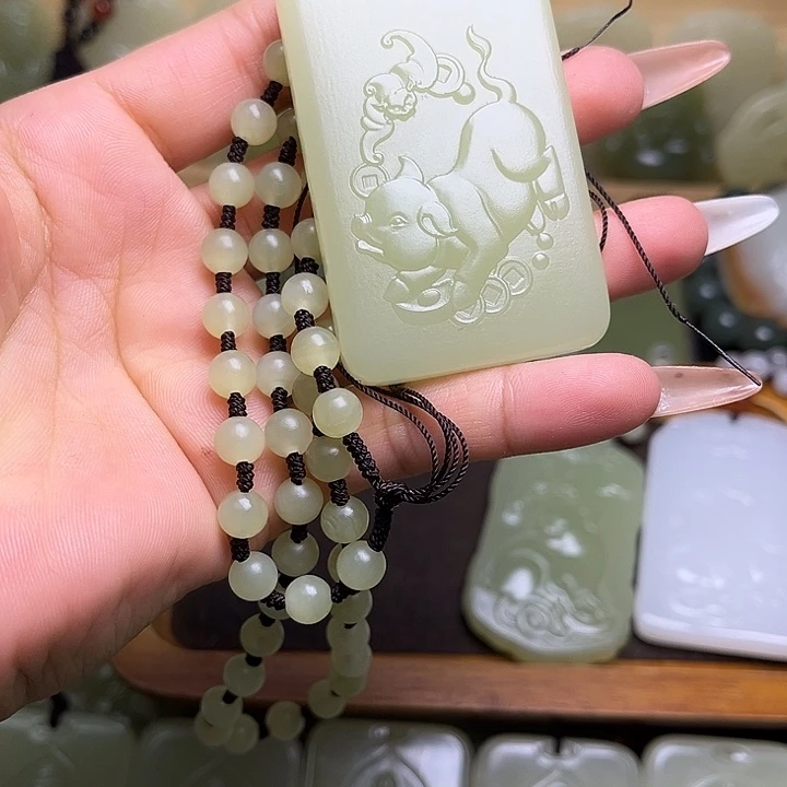 昆仑山料男士生肖猪阿弥陀佛双面牌
