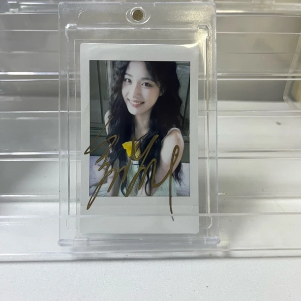 P2255【卢昱晓】正品拍立得照片 白边