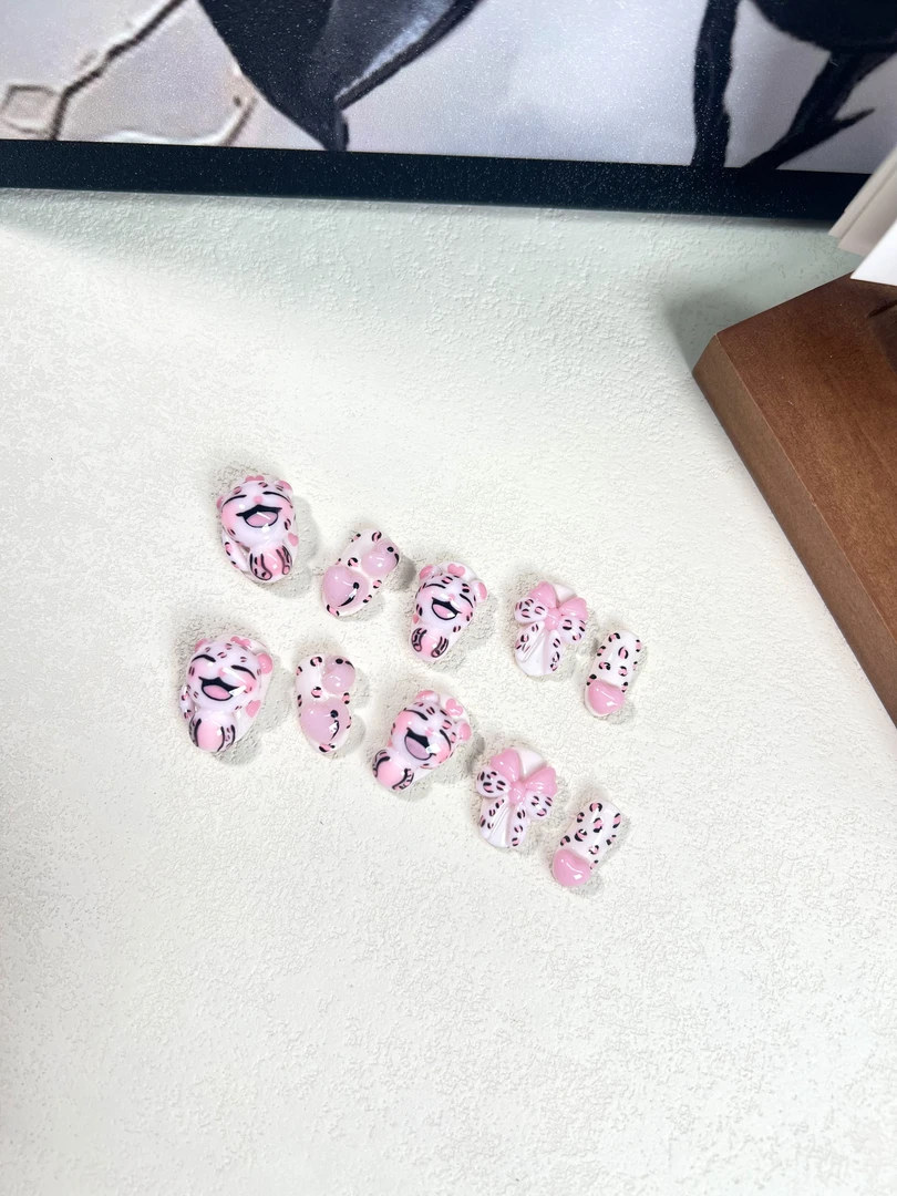 SaSaNail『粉红豹』可爱显白气质女神ins风高定手工穿戴甲