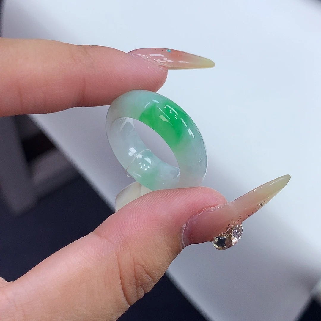 翡翠未镶嵌戒指14号