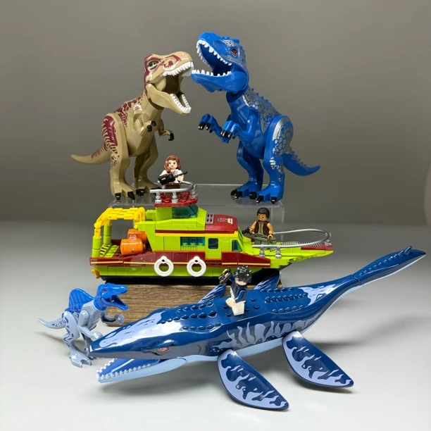 霸王龙沧龙恐龙玩具拼装益智拼图棘背龙巨兽龙腕龙儿童积木玩具