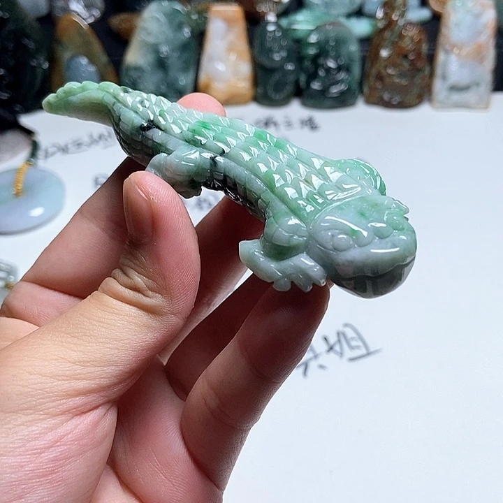 翡翠未镶嵌颈饰翡翠a货