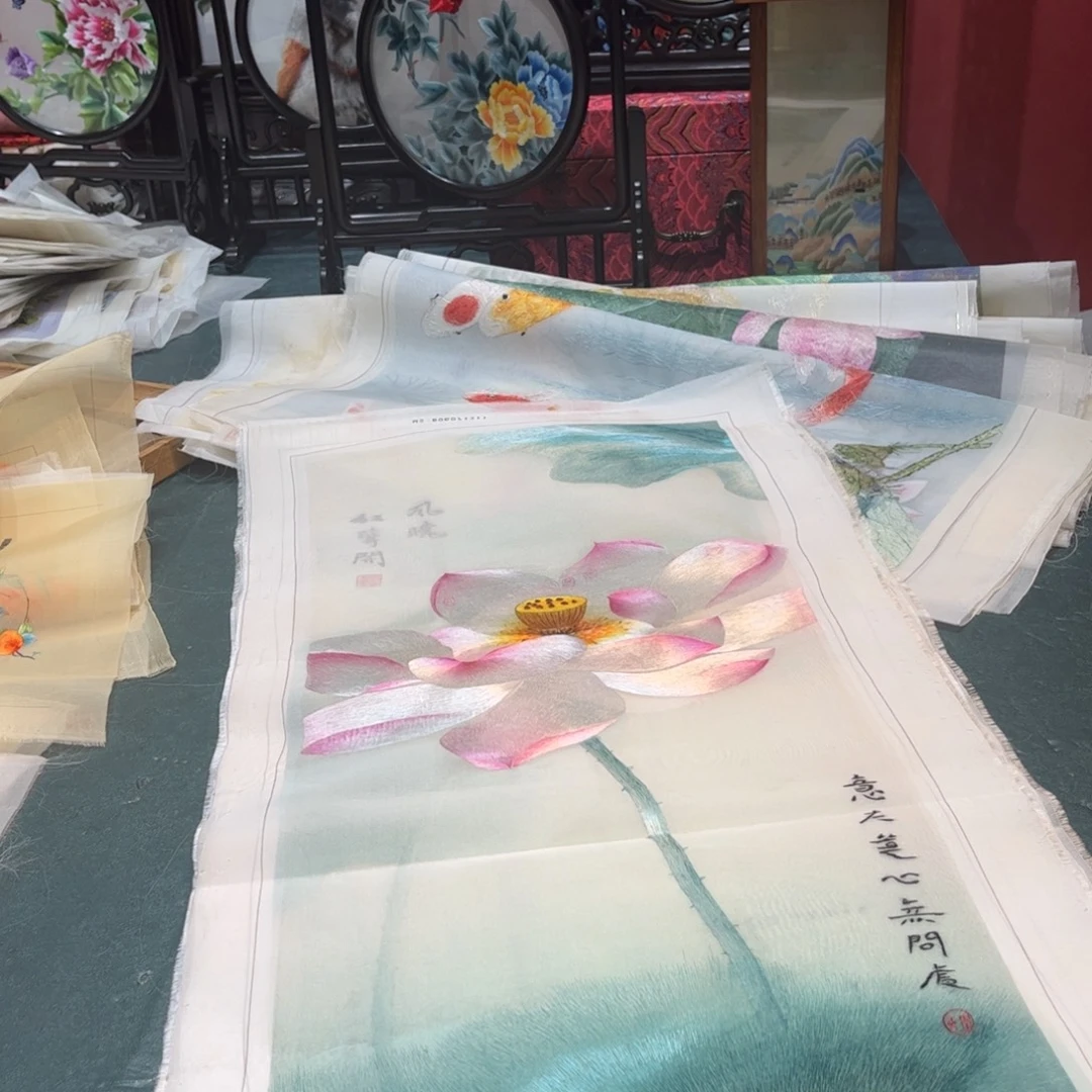 a***d织绣纯手工。纯手工？纯手工？