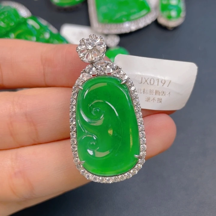 吊坠(不含链)银S925镶嵌翡翠