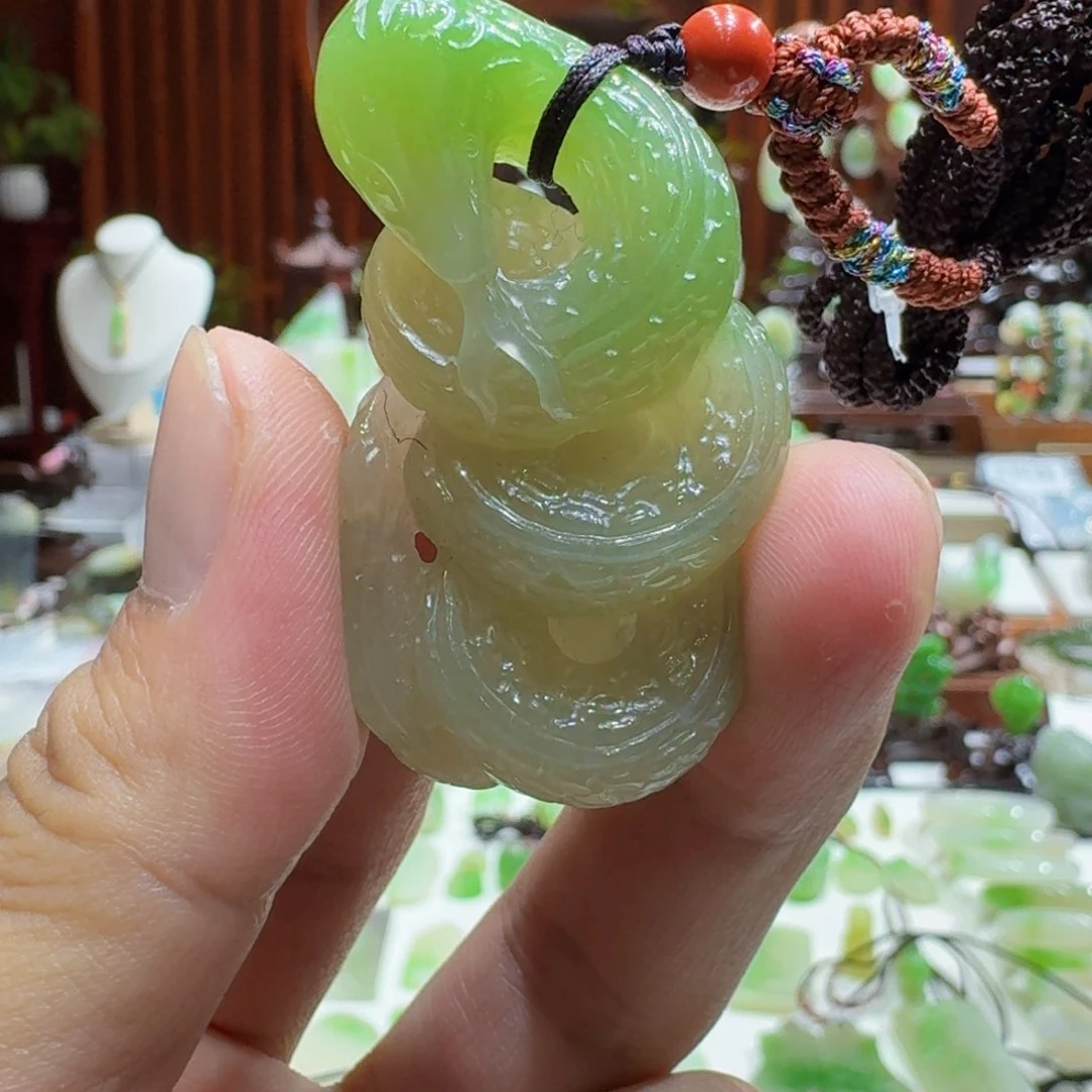 和田玉（翠青玉）未镶嵌颈饰翠青蛇腰缠万贯