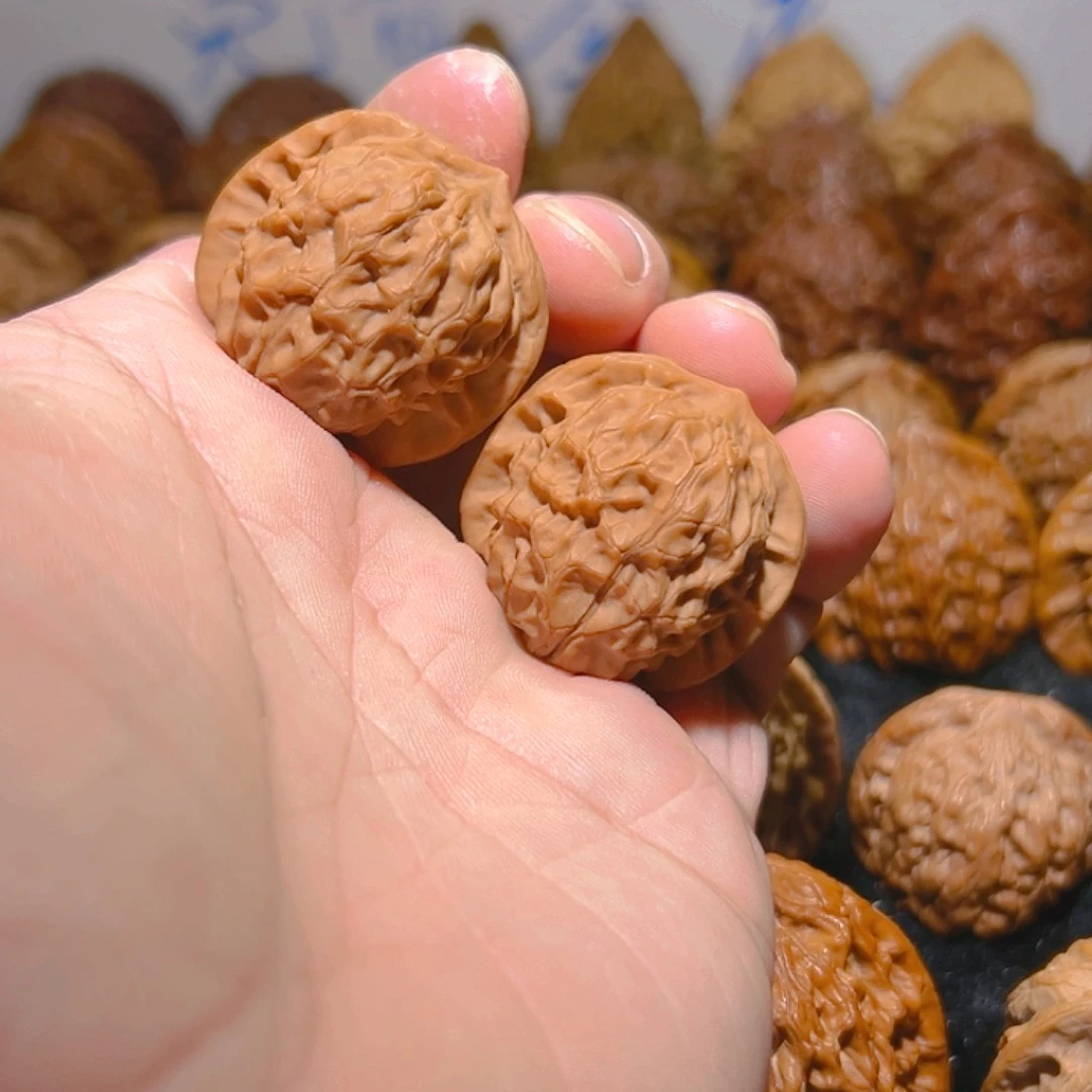 核桃其他七***基石门元宝，一把58的刷子