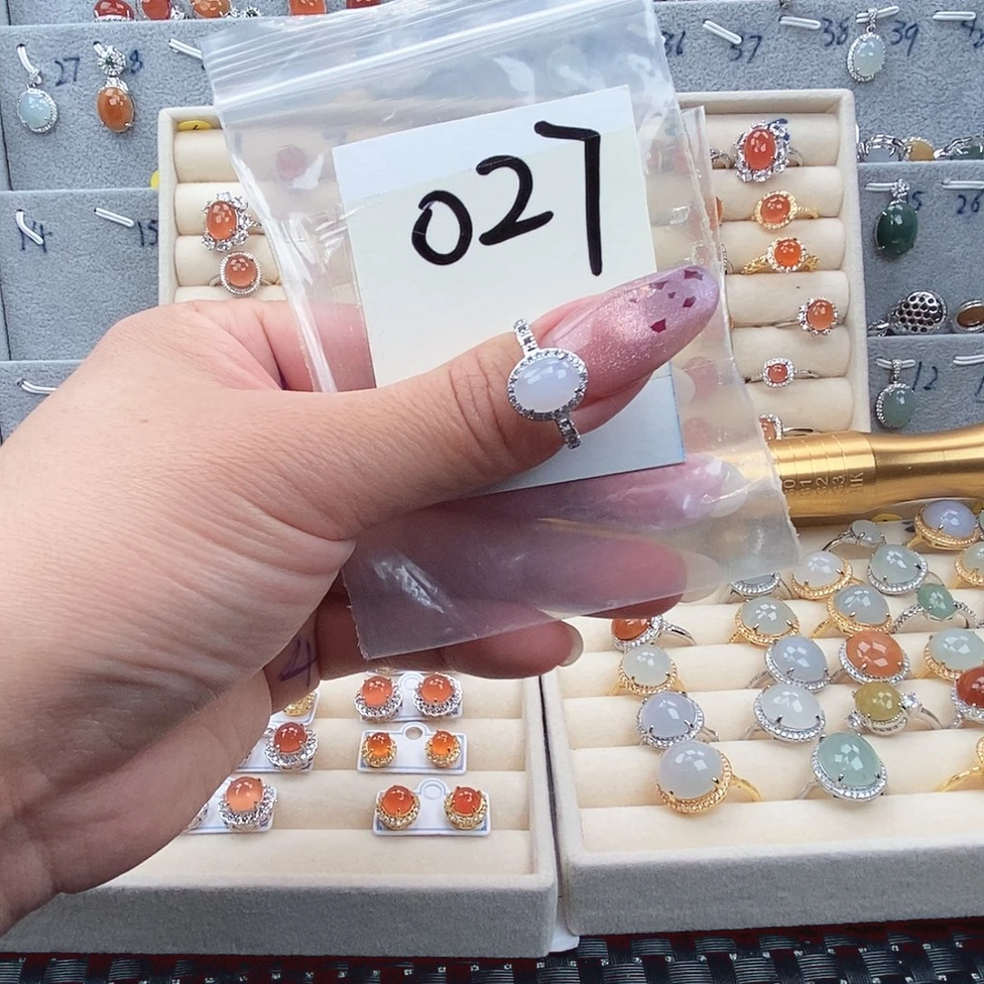 翡翠未镶嵌戒指缅甸